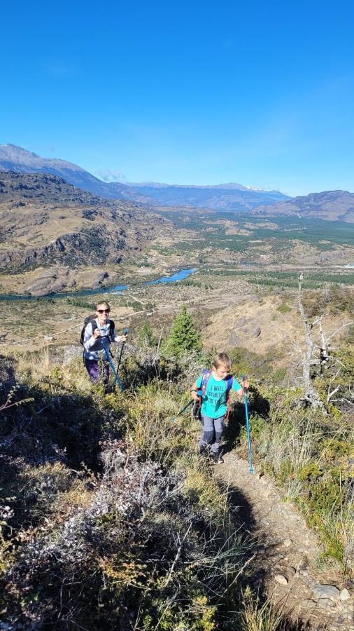 Turismo Y Cabanas Dragon De La Patagonia Cochrane Eksteriør billede
